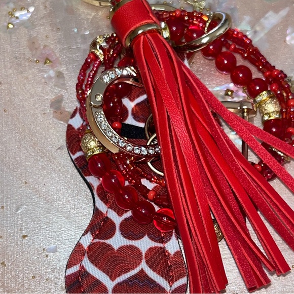 Heart Bracelet Keychain - Picture 9 of 14